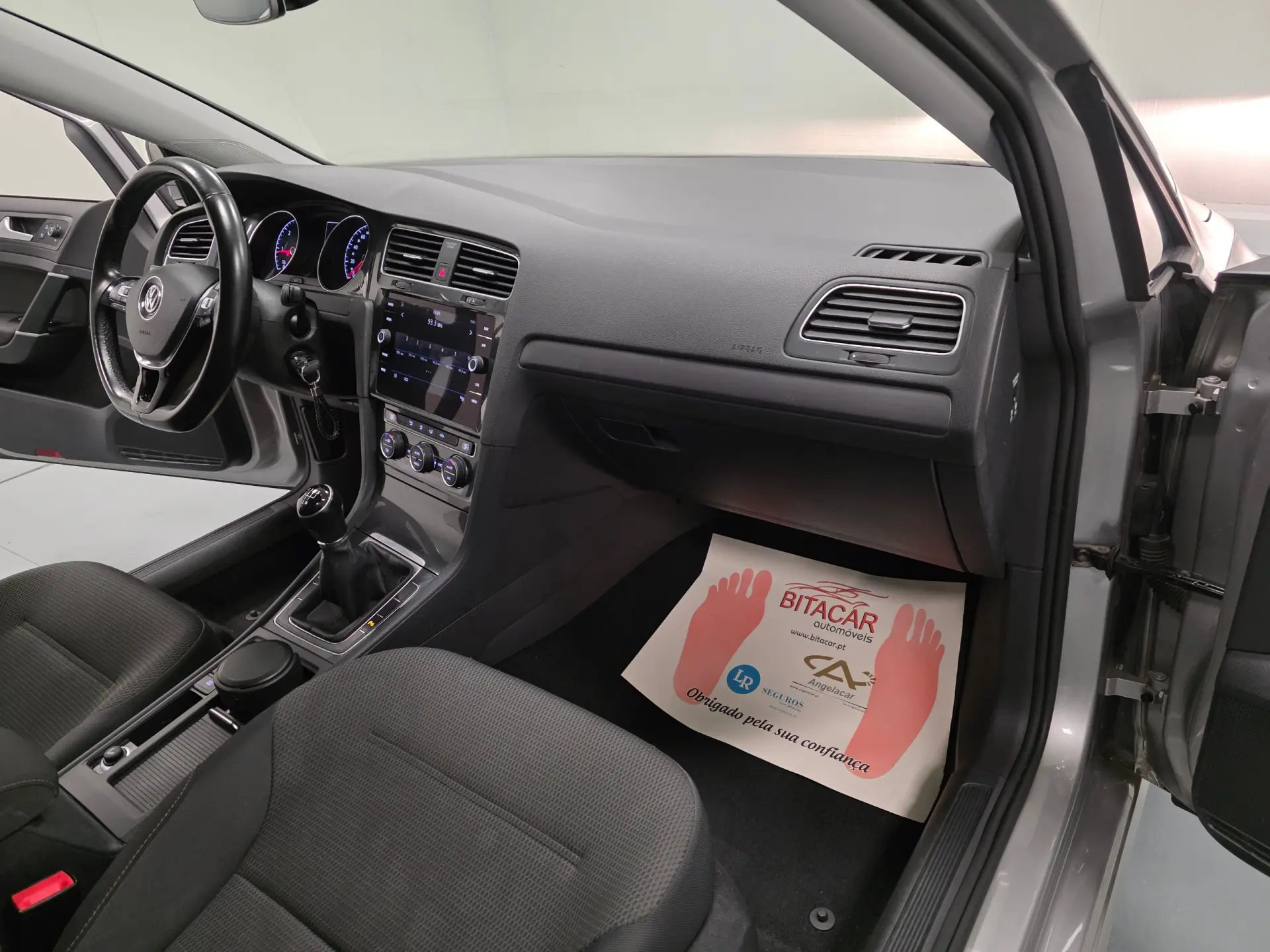 Volkswagen Golf 1.6 TDI CONFORTLINE 75