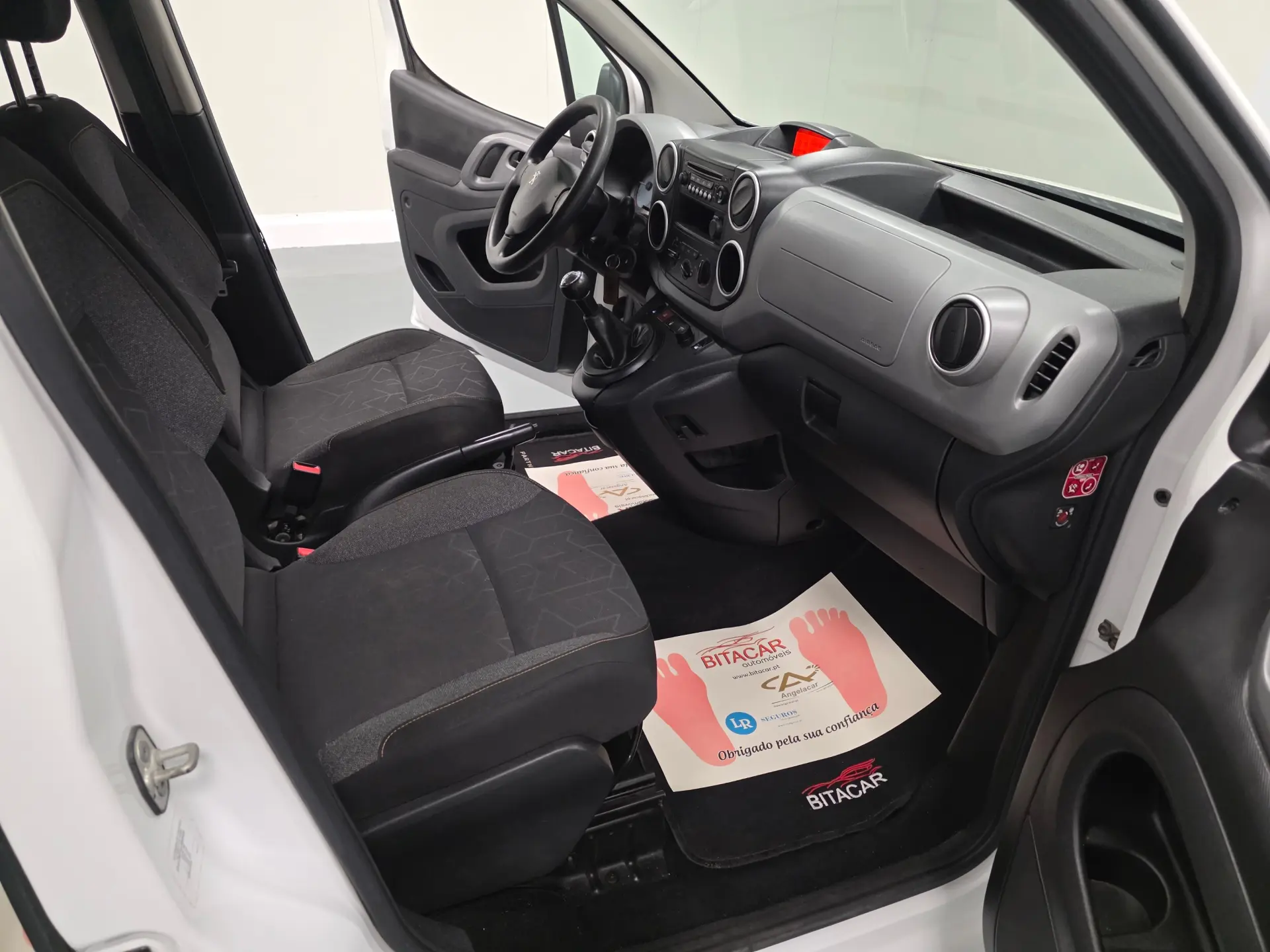 Peugeot Partner TEPEE 1.6 BLUEHDI 5 LUGARES 71