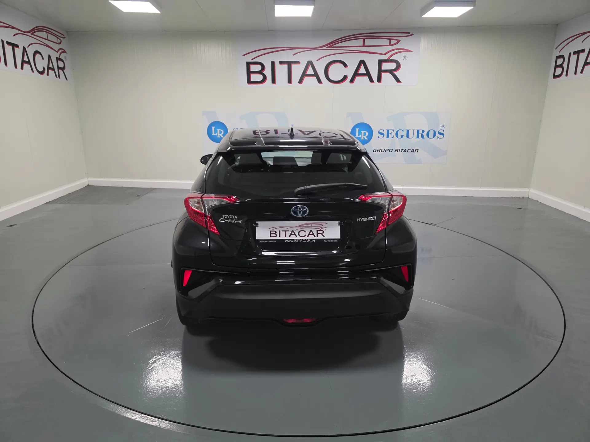 Toyota C-HR 1.8 HSD CONFORT 23