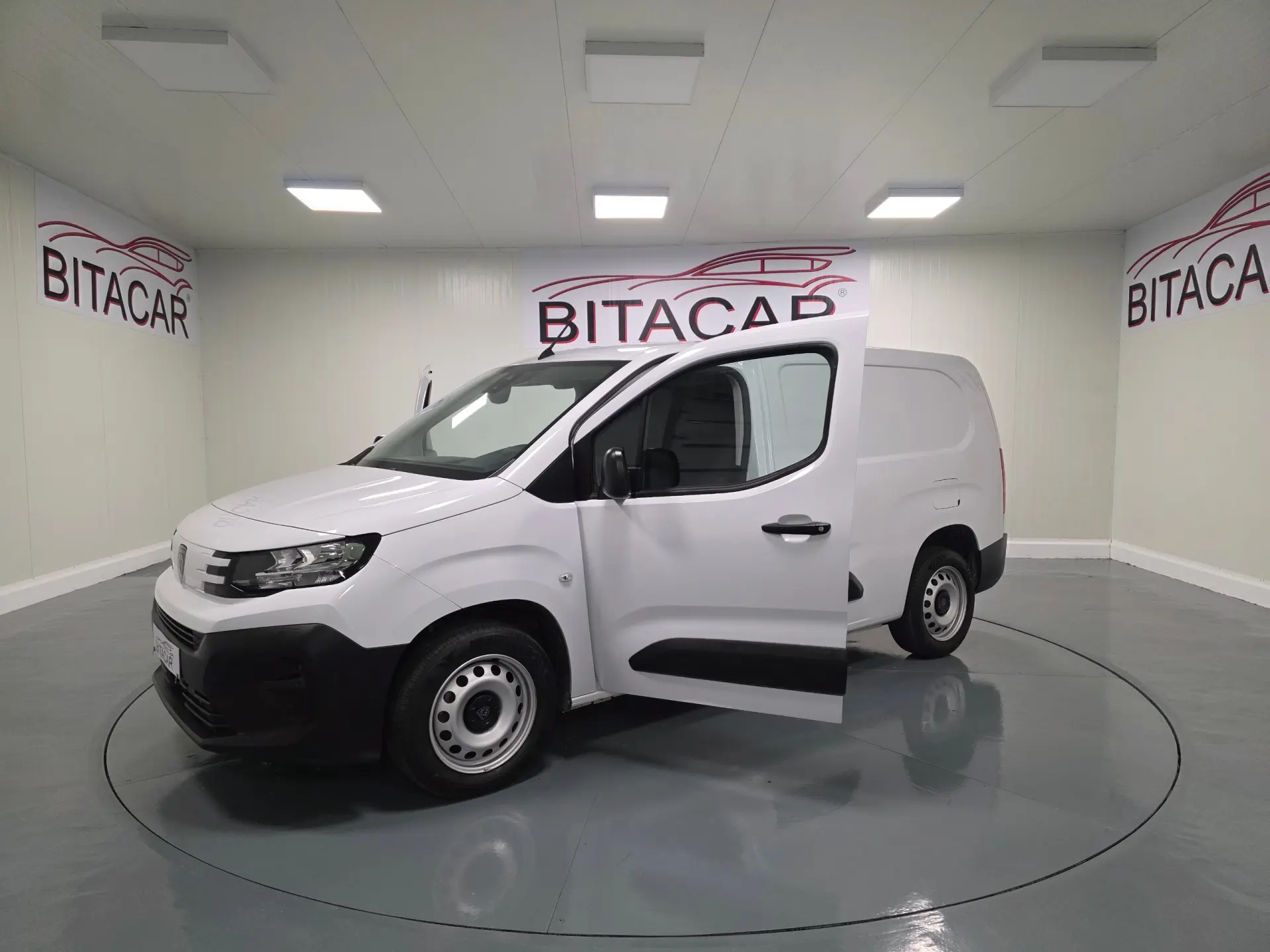 Peugeot Partner 1.5 BLUEHDI 100CV LONGA CAMARA TRASEIRA 30