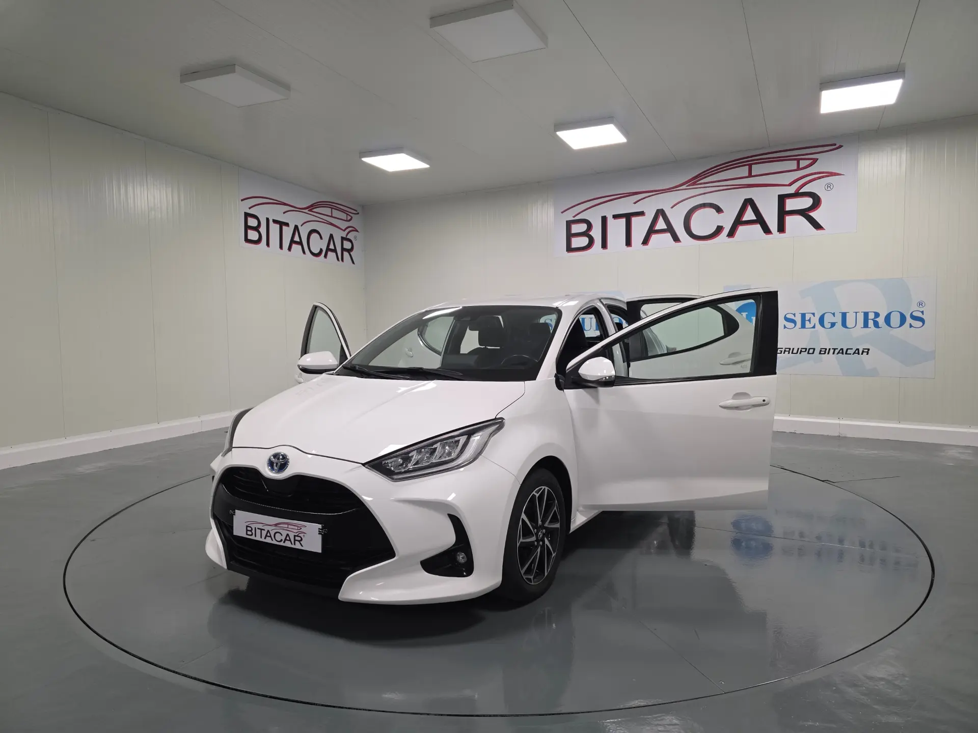 Toyota Yaris 1.5 HDF EXCLUSIVE 43