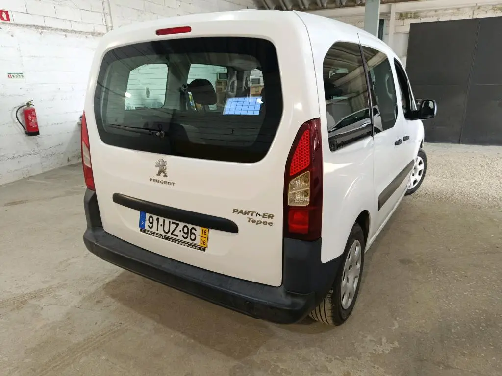 Peugeot Partner TEPEE 1.6 BLUEHDI 5 LUGARES 3