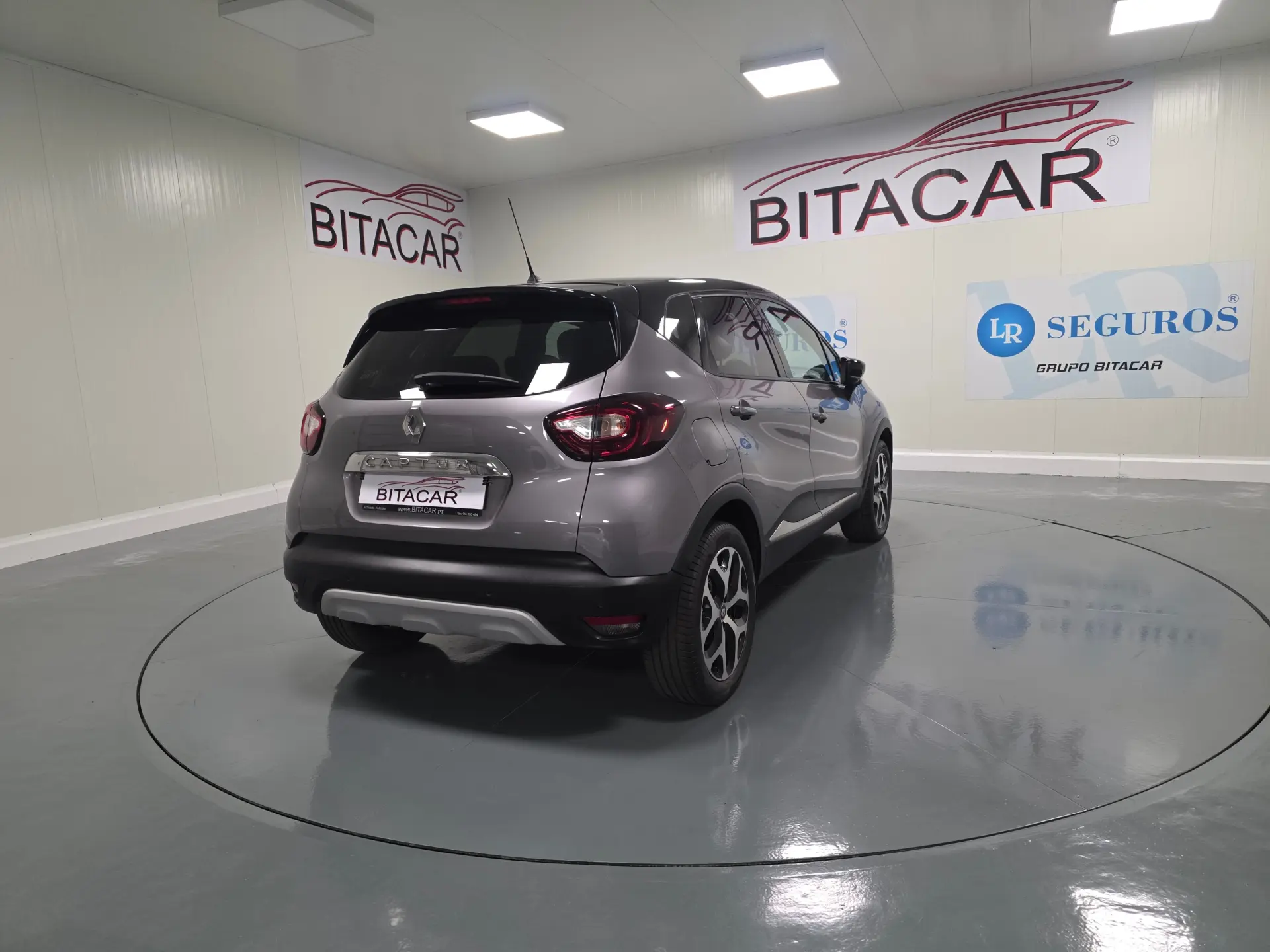 Renault Captur 1.5 DCI EXCLUSIVE 45