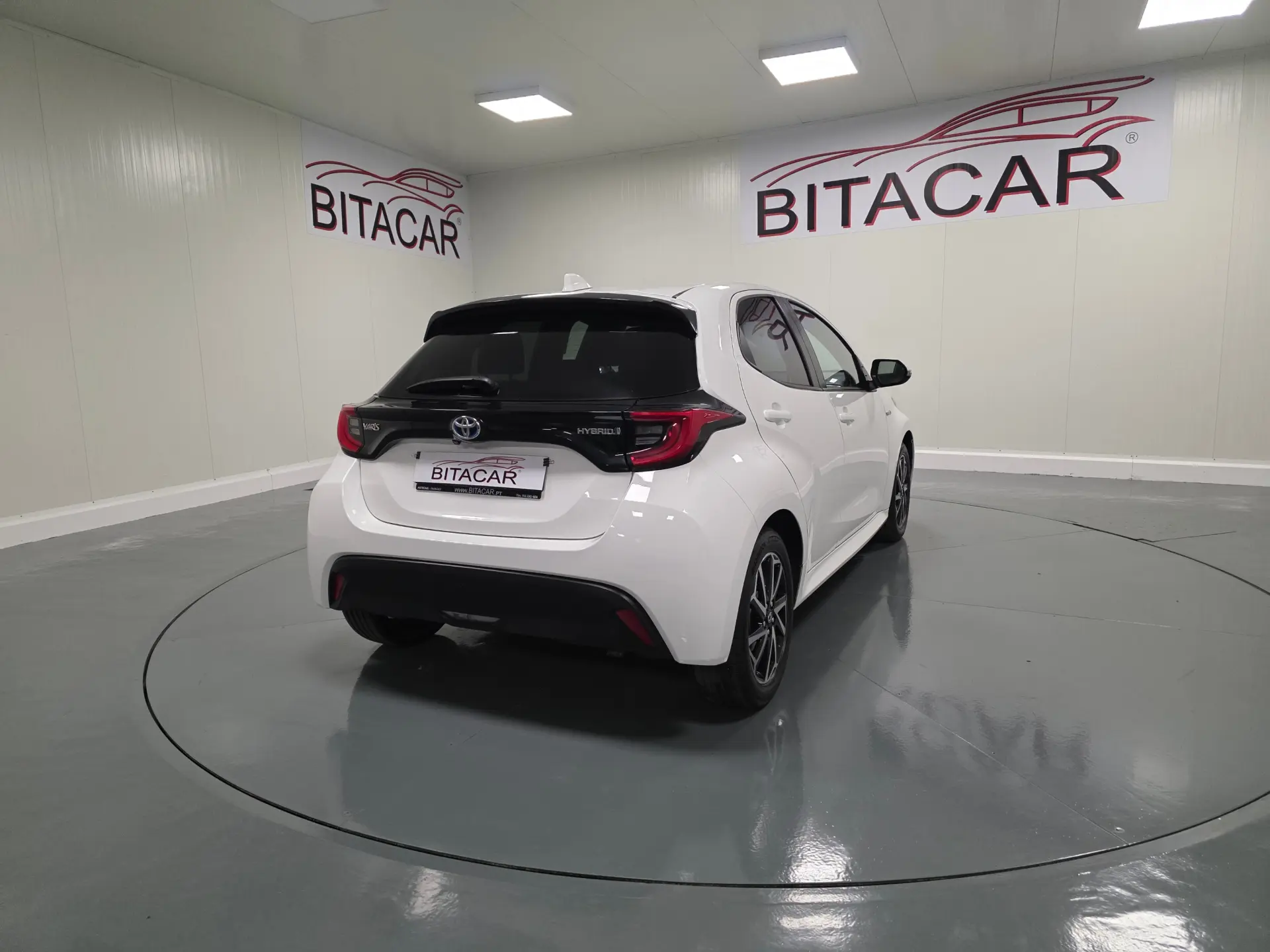 Toyota Yaris 1.5 HDF EXCLUSIVE 31