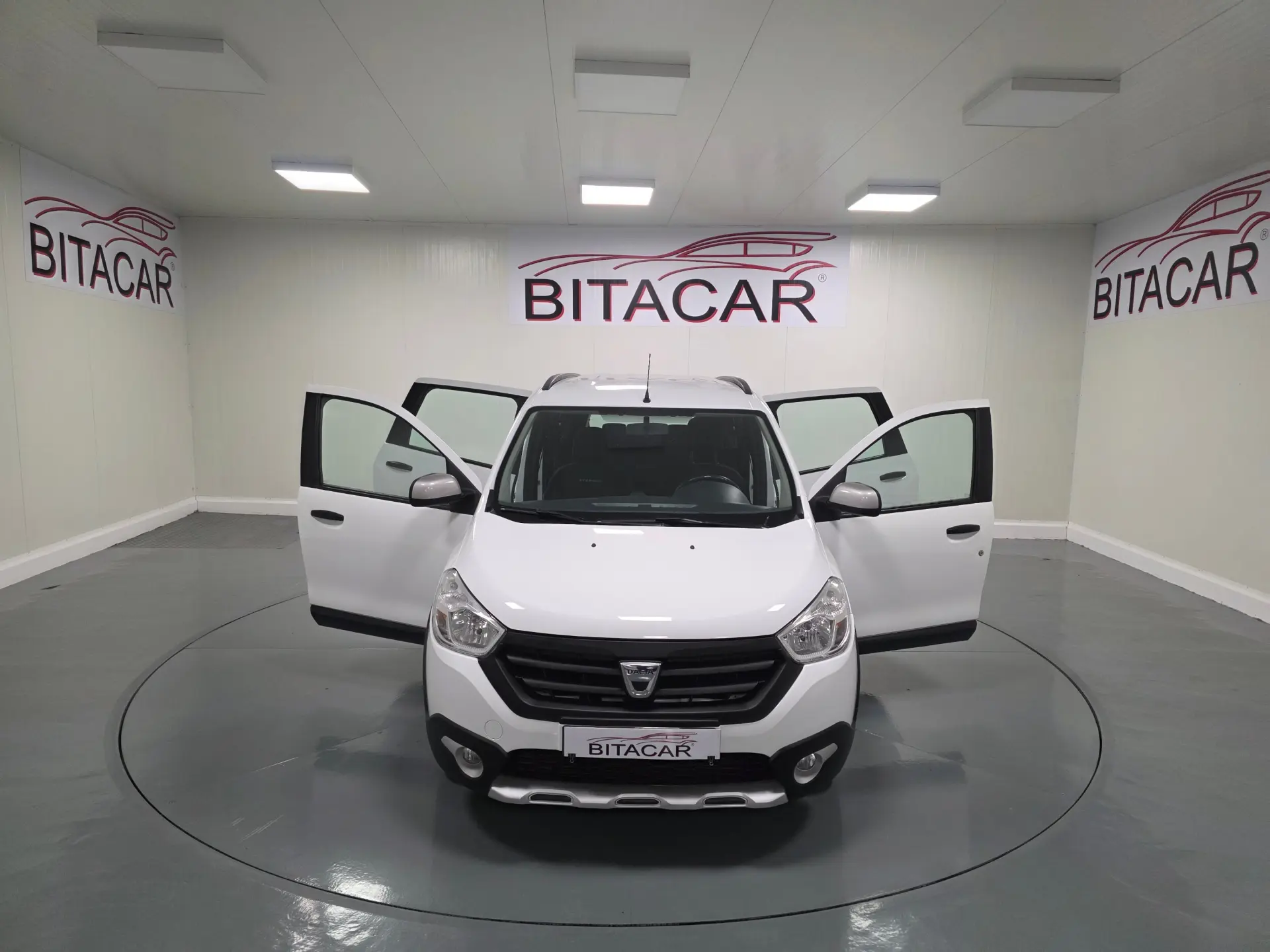 Dacia Lodgy 1.2 STEPWAY 42