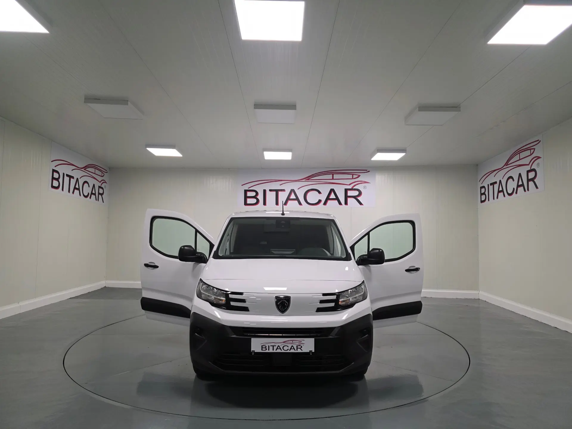 Peugeot Partner 1.5 BLUEHDI 100CV LONGA CAMARA TRASEIRA 23