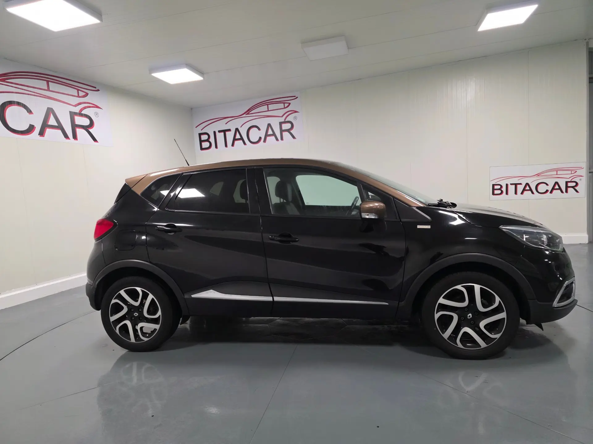 Renault Captur 1.5 dCi Exclusive 4