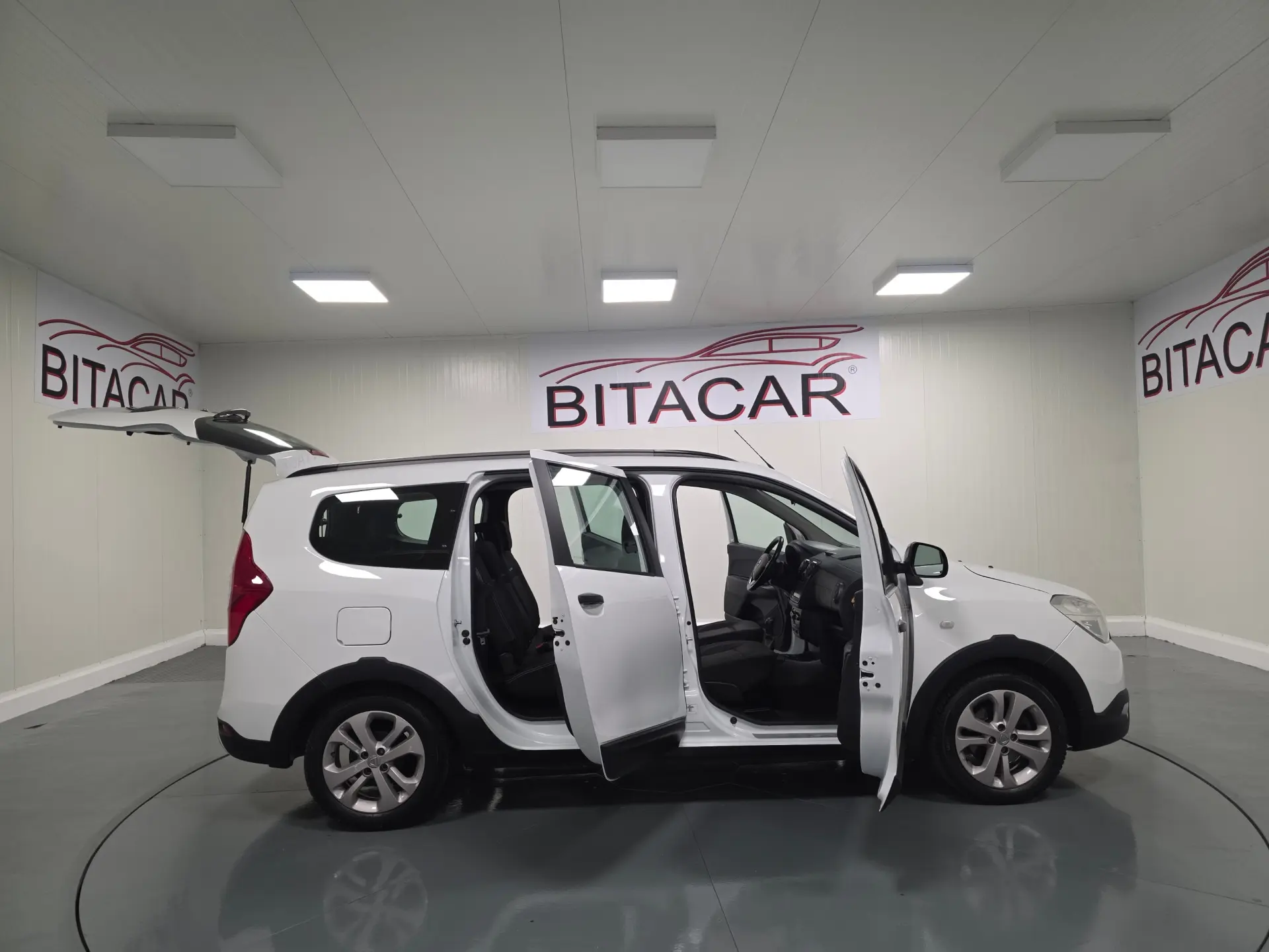 Dacia Lodgy 1.2 STEPWAY 63