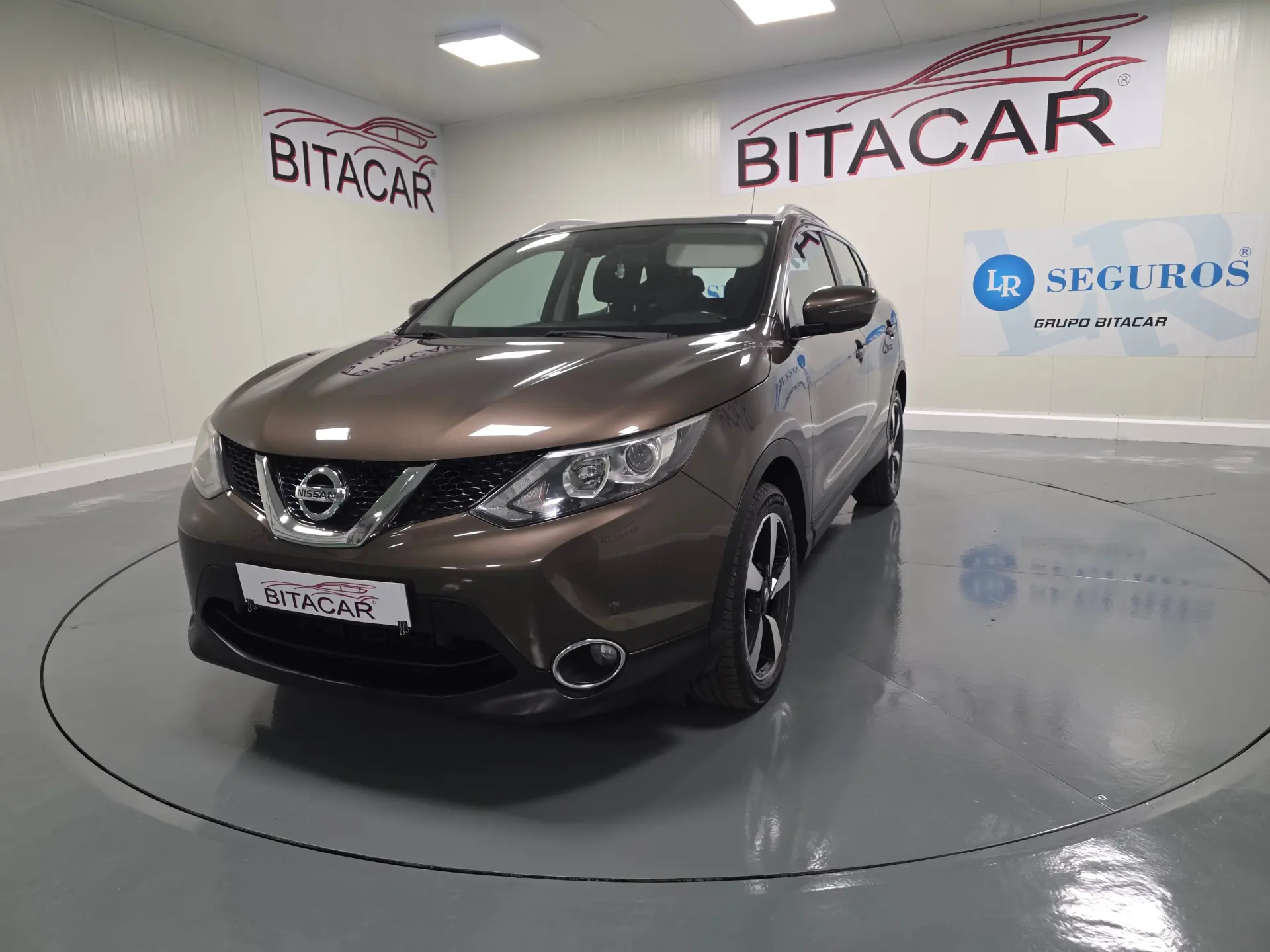 Nissan Qashqai 1.5 dCi N-Connecta Led 13
