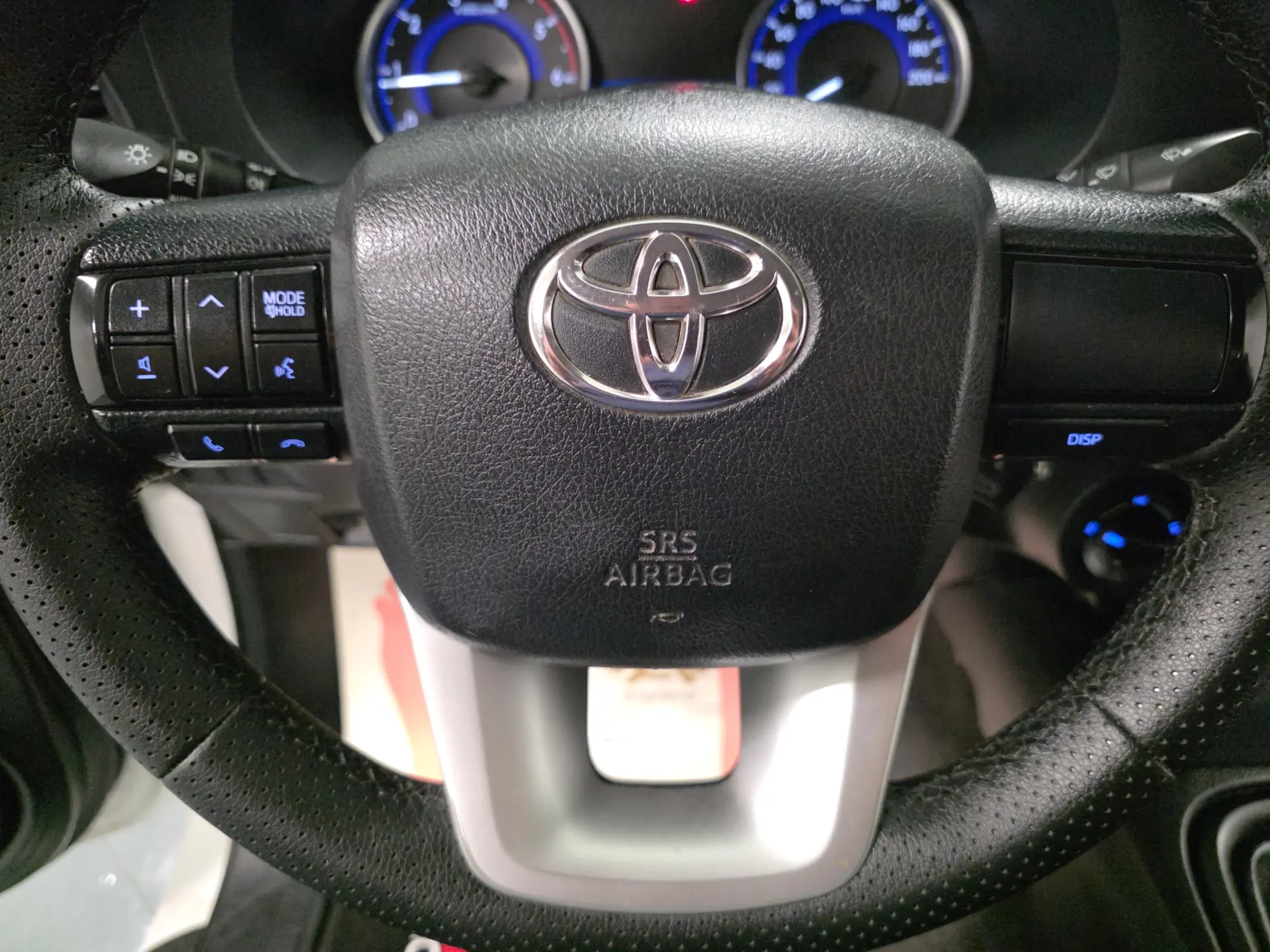 Toyota Hilux 2.4 D-4D 4WD CD CH 91