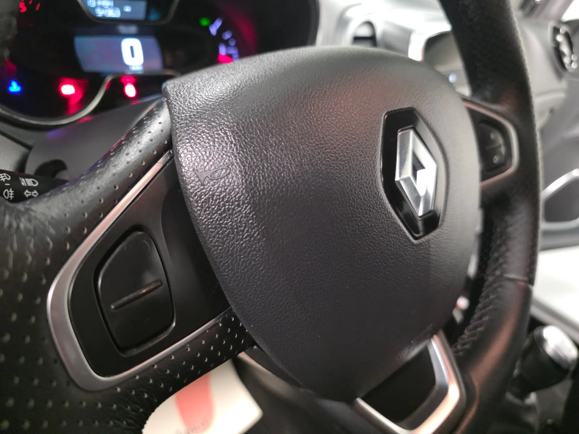 Renault Captur 1.5 DCI EXCLUSIVE 108