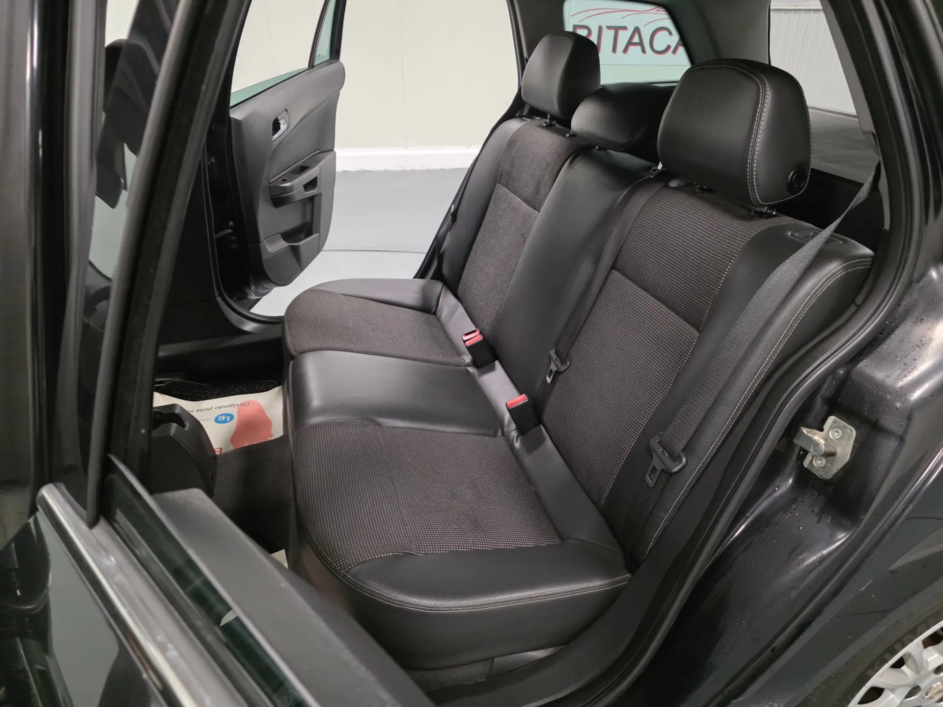 Opel Astra Caravan 1.3 CDTi Cosmo 6