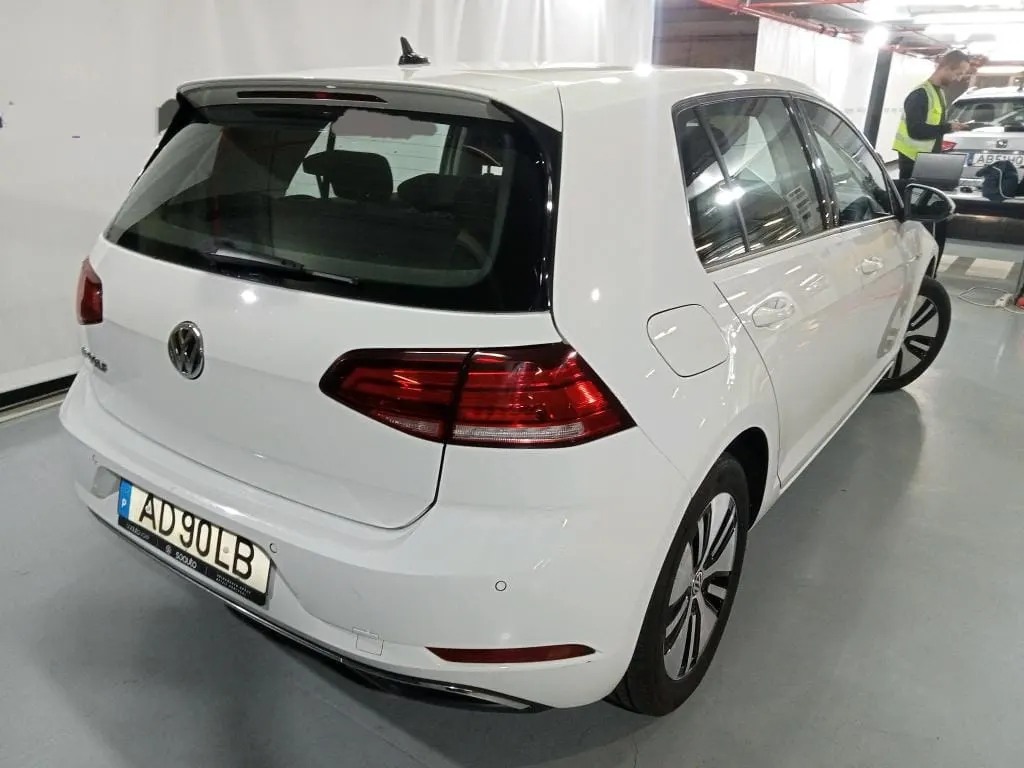 Volkswagen e-Golf AC/DC 5