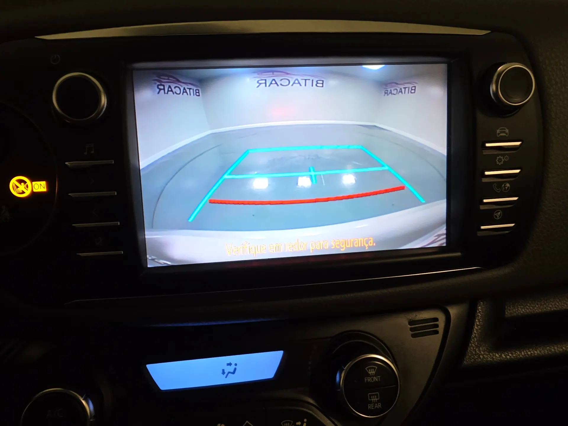 Toyota Yaris 1.5 HSD Comfort+P.Style 2