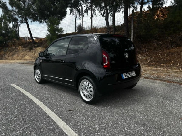 Volkswagen Up! Hatchback 1.0 7