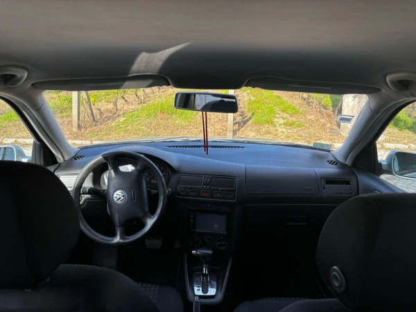 Volkswagen Jetta Mk5 1.9 TDI 23