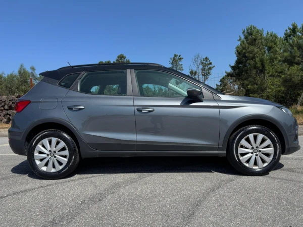 SEAT Arona 1.0 TSI 95 cv 11