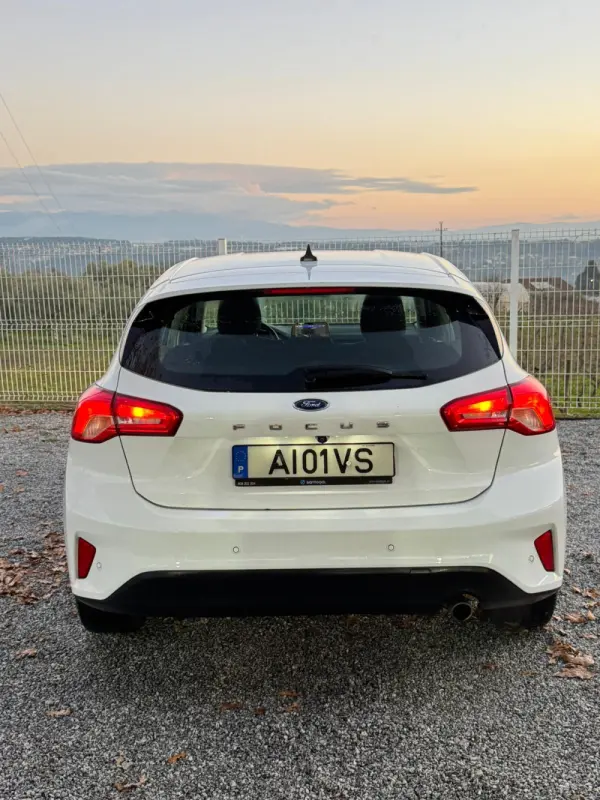 Ford Focus 1.5 TDCi EcoBlue Connected 10