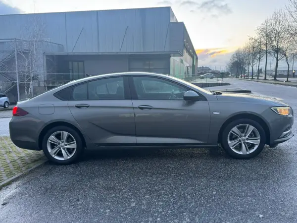 Opel Insignia Grand Sport 1.6 CDTi Business Edition 9