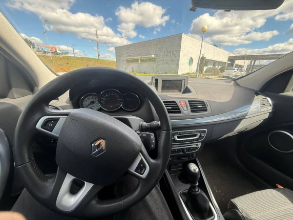 Renault Mégane III Grandtour 1.5 dCi 3