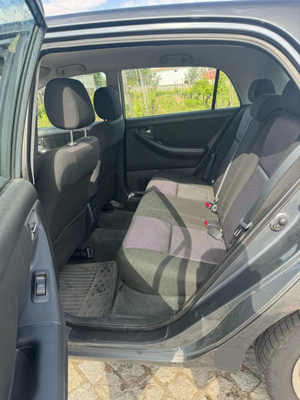 Toyota Corolla IX Hatchback 1.4D 12