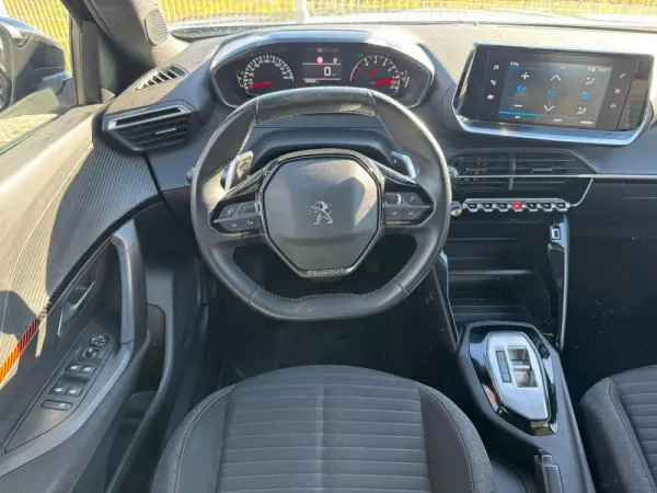 Peugeot 2008 1.5 BlueHDi Active Pack EAT8 13