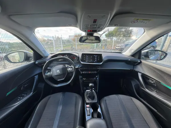 Peugeot 2008 1.5 BlueHDi Allure Pack 5