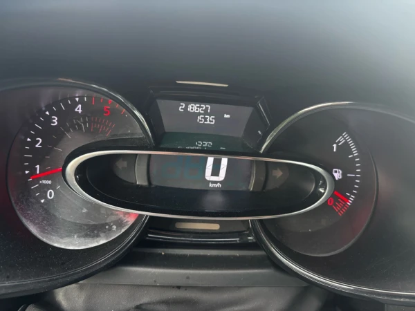 Renault Clio IV Hatchback 1.5 dCi 8