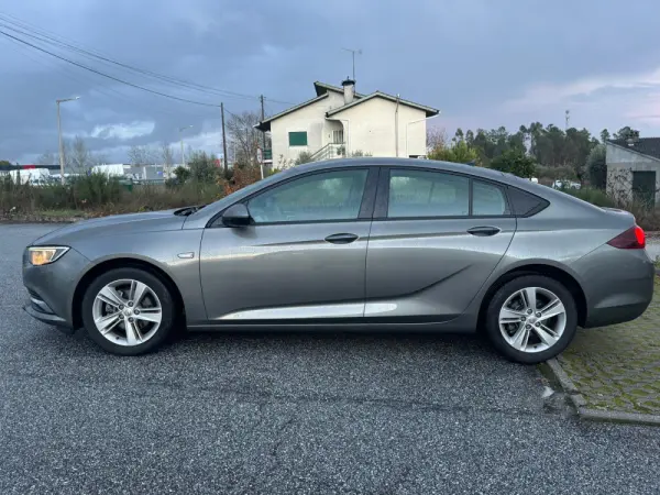 Opel Insignia Grand Sport 1.6 CDTi Business Edition 10