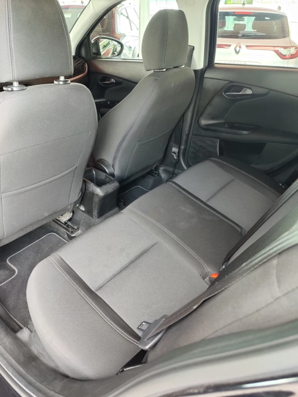 Fiat Tipo 1.6 M-Jet Easy 8
