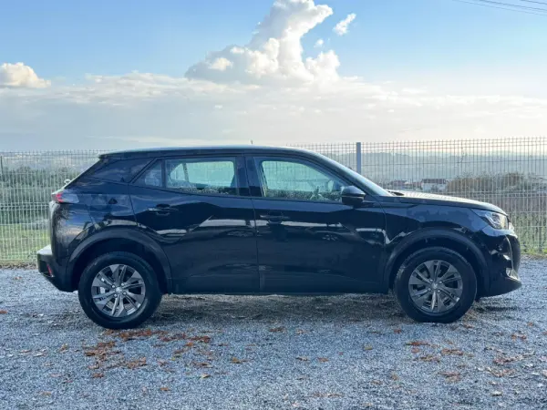 Peugeot 2008 1.5 BlueHDi Active Pack 4