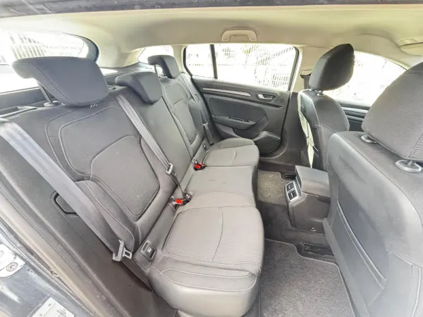 Renault Mégane Sport Tourer 1.6 E-Tech Plug-In Zen 9