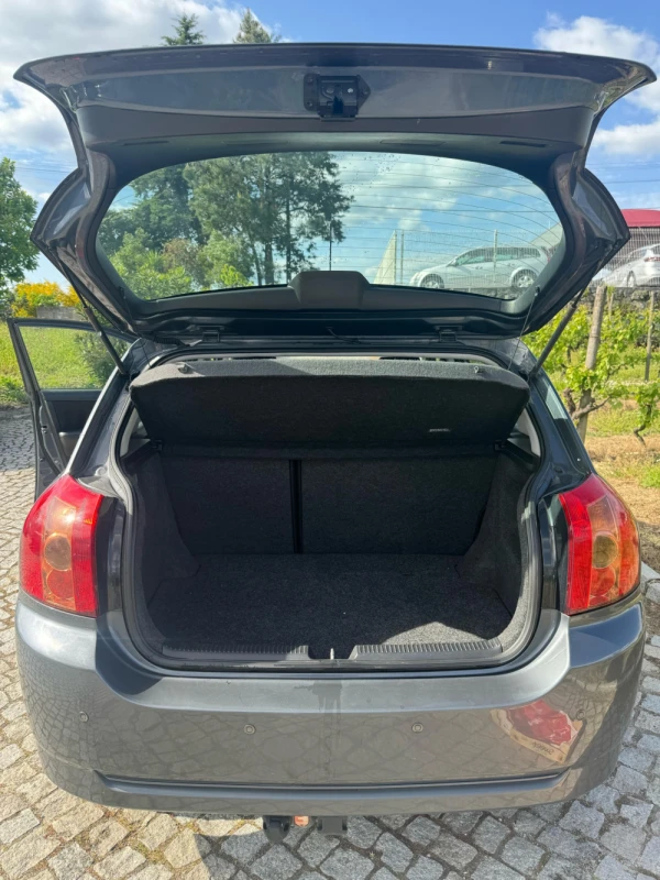 Toyota Corolla IX Hatchback 1.4D 13