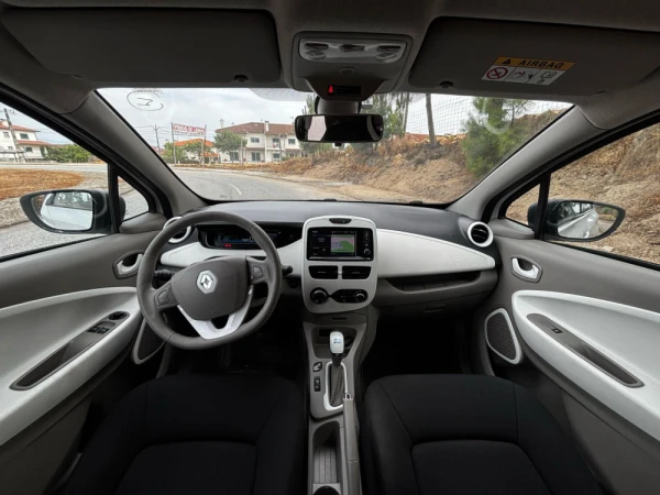 Renault Zoe null 4