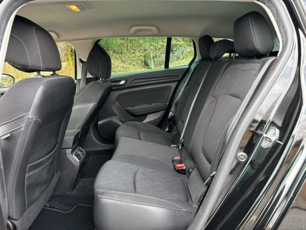 Renault Mégane 1.5 Blue dCi Limited 9