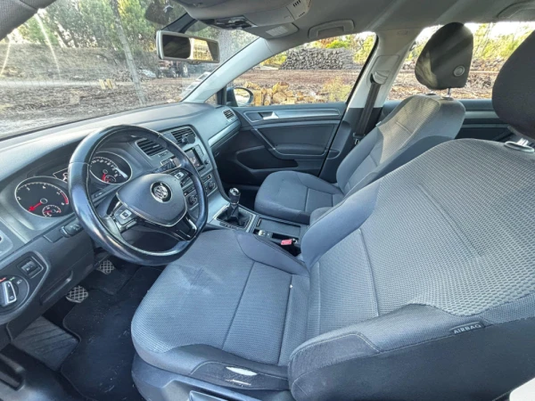 Volkswagen Golf 1.6 TDi Edition 11