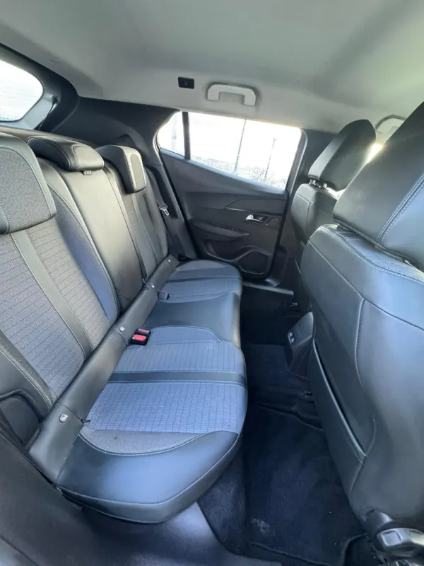 Peugeot 2008 1.5 BlueHDi Allure Pack 10