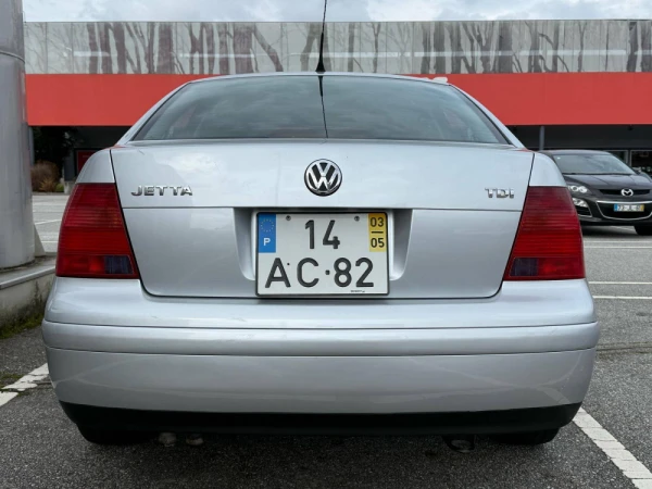 Volkswagen Jetta Mk5 1.9 TDI 12