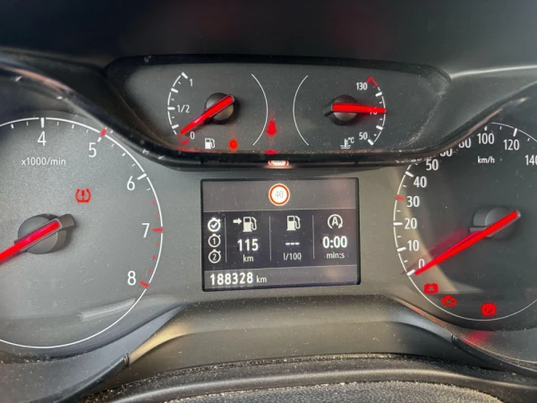 Opel Corsa 1.5 D Edition 11