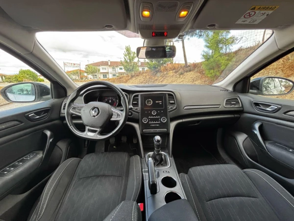 Renault Mégane Sport Tourer 1.5 Blue dCi Limited 3