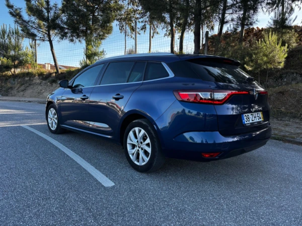 Renault Mégane IV Grandtour 1.5 Blue dCi 2