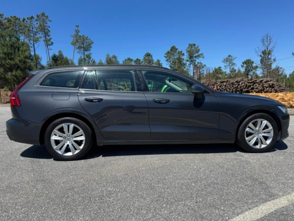 Volvo V60 2.0 D3 Momentum 6