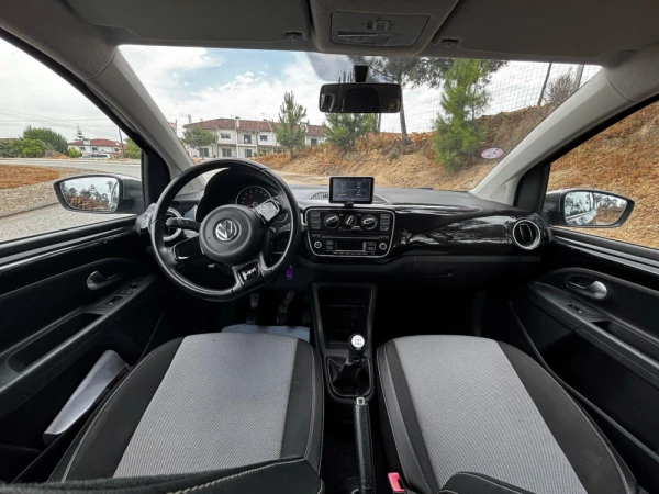 Volkswagen Up! Hatchback 1.0 12