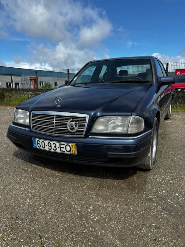 Mercedes-Benz C 220 Classe C Sedan 2