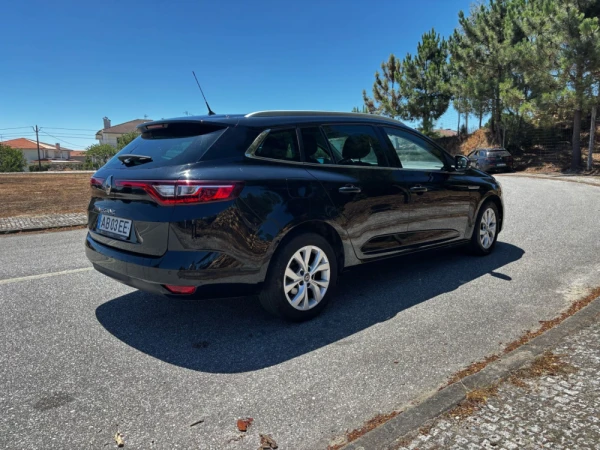 Renault Mégane Sport Tourer 1.5 Blue dCi Limited 6