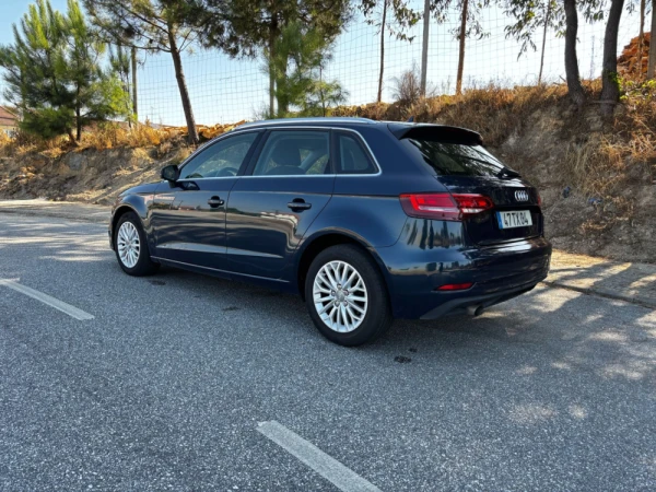 Audi A3 Sportback 1.6 TDI 10