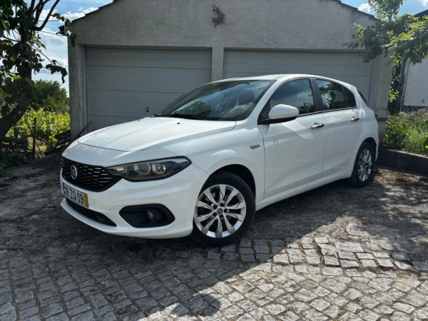 Fiat Tipo 1.3 M-Jet Easy 14