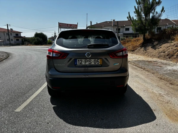 Nissan Qashqai II 1.5 dCi 110 cv 8