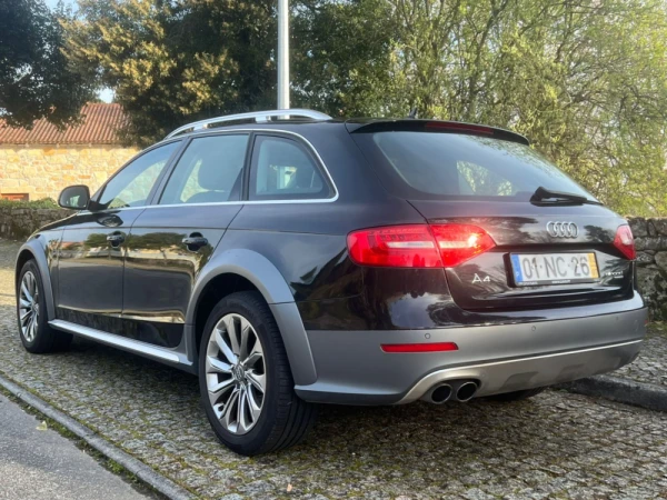 Audi A4 Allroad 2.0 TDI quattro Advance 2