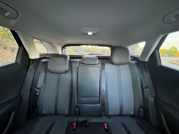 Peugeot 3008 1.5 BlueHDi Allure 10